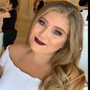 Meet your Posher, Izzy